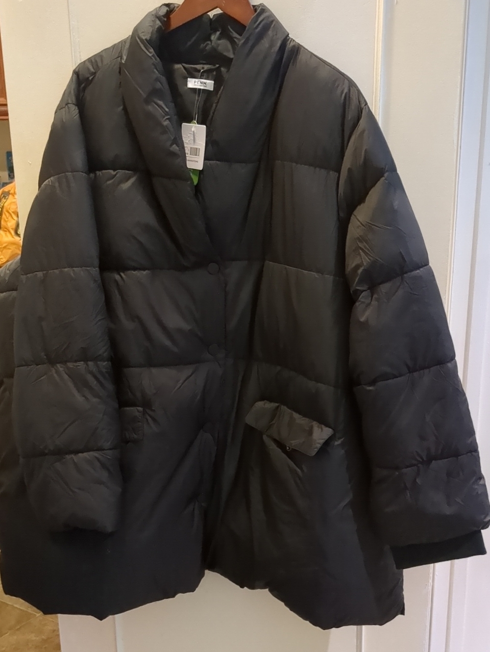 Pennington Relaxed Black Puffer Jacket With Belt